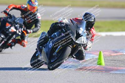 media/Jan-20-2023-Fastrack Riders (Fri) [[f2ad32aba3]]/Private/session 5 turn 13/